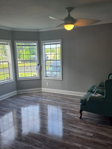 Office/Bedroom Office/Bedroom